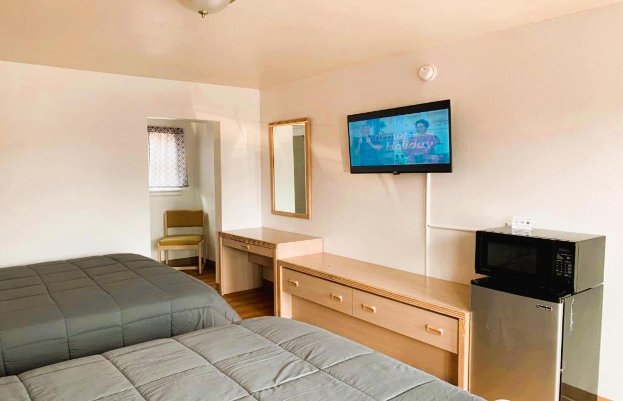 Royal Gateway Motel By Oyo เบนด์ ภายนอก รูปภาพ